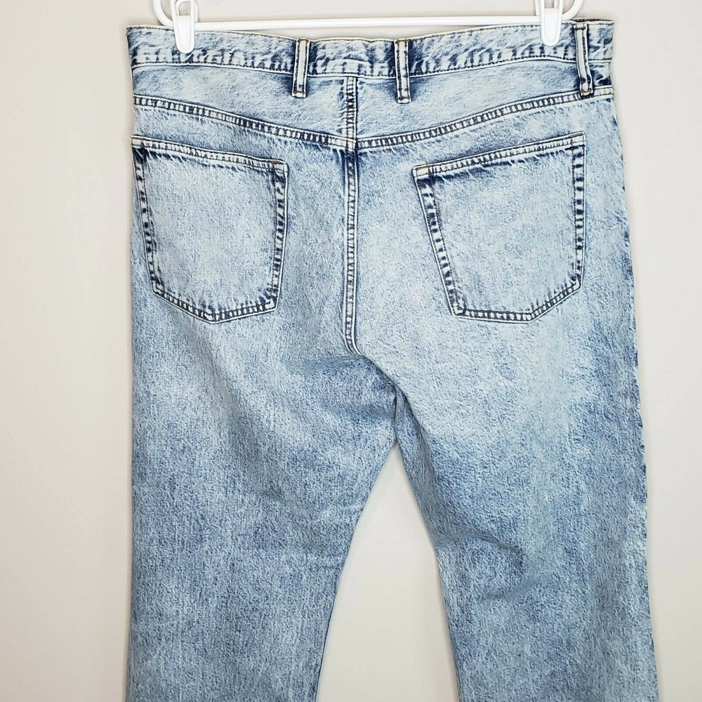 Gap Jeans 38x30 Blue Light Wash Relaxed Loose Fit - Picture 6 of 11